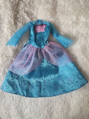 2000s Barbie Island Princess Dress